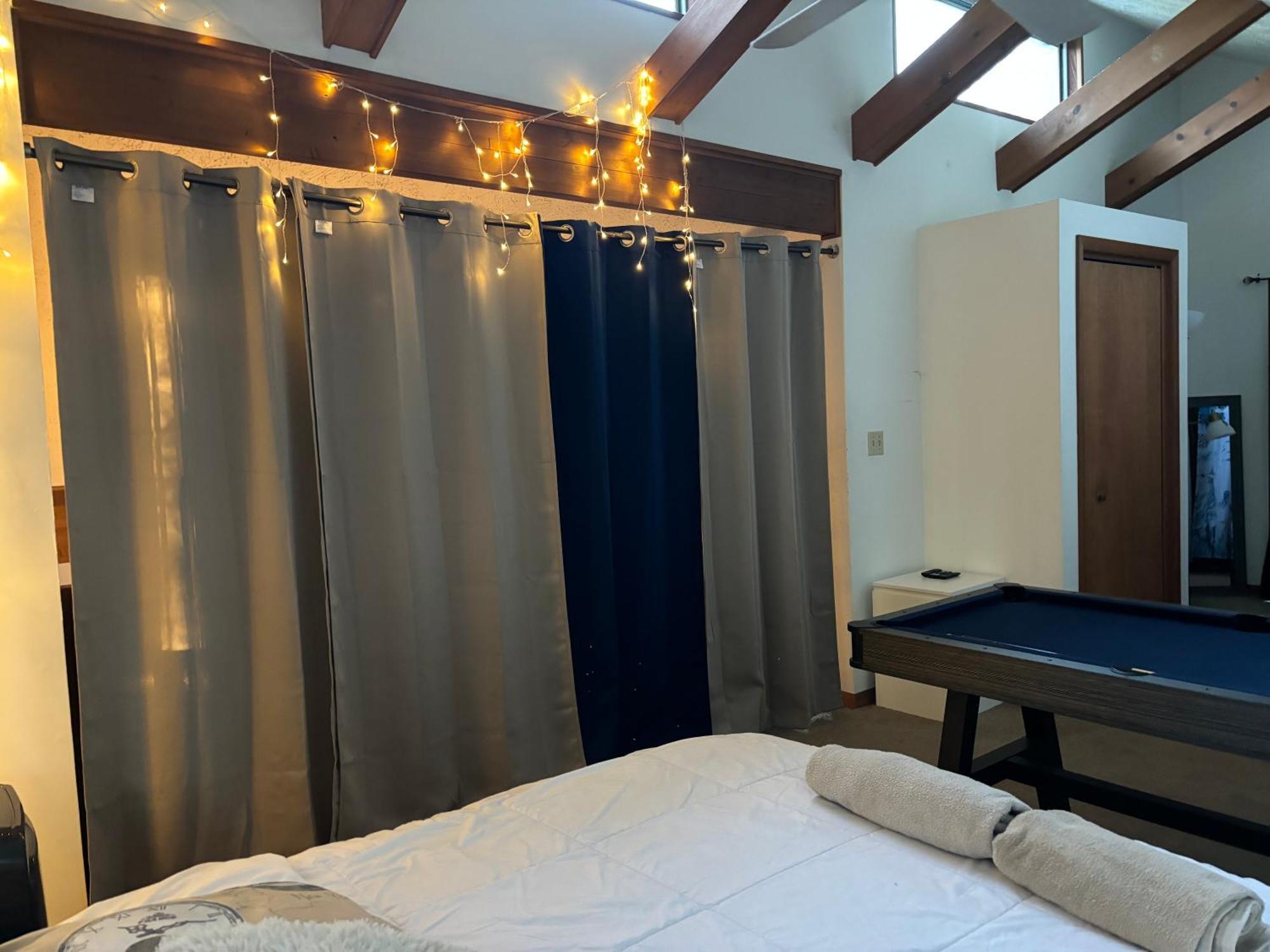 Ambiance - King Bed Cabin, Jetted-Tub & Fireplace Tobyhanna Buitenkant foto