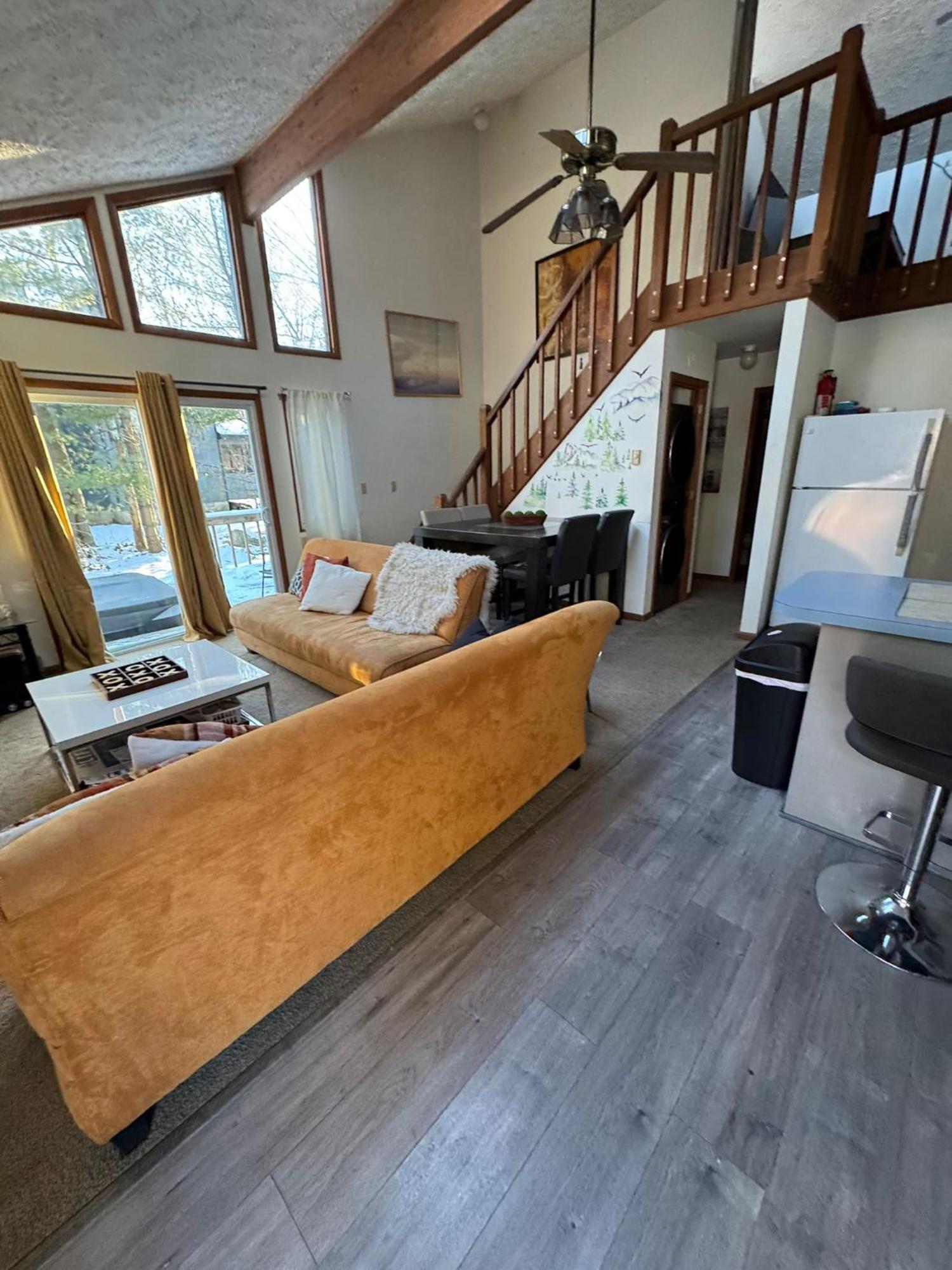 Ambiance - King Bed Cabin, Jetted-Tub & Fireplace Tobyhanna Buitenkant foto